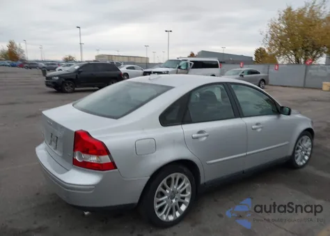 2005 Volvo S40 T5 z USA, uszkodzony, nr VIN YV1MS682952095393